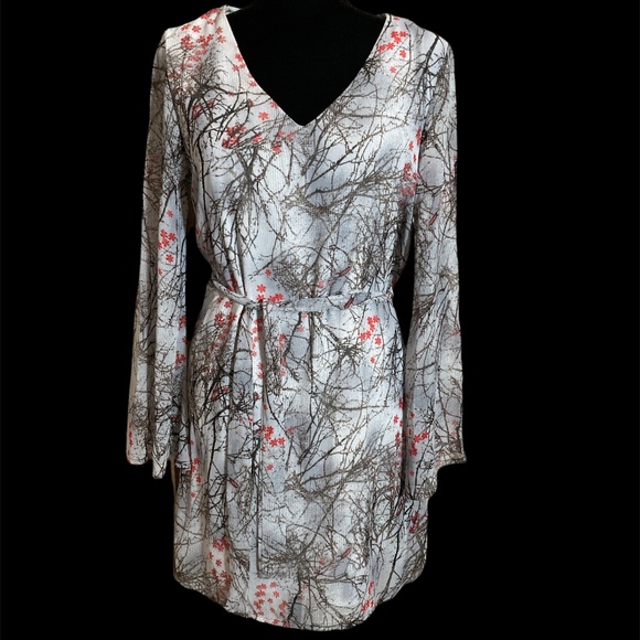 Ovi - Cherry Blossom Bell Sleeve Pullover Dress/Tunic - Picture 2 of 15